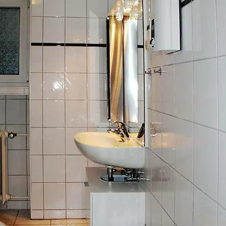 Essen-ruettenscheid Appartamento *